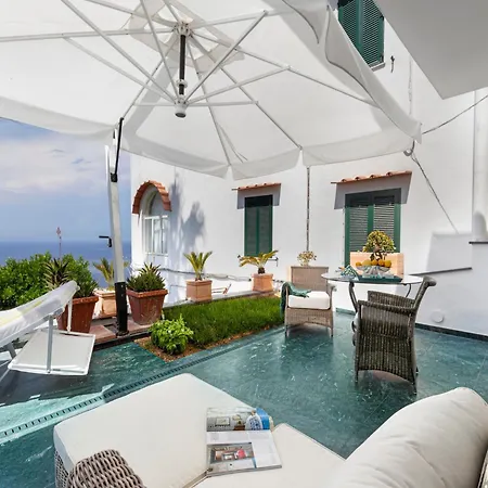 Near Piazzetta Di Capri
